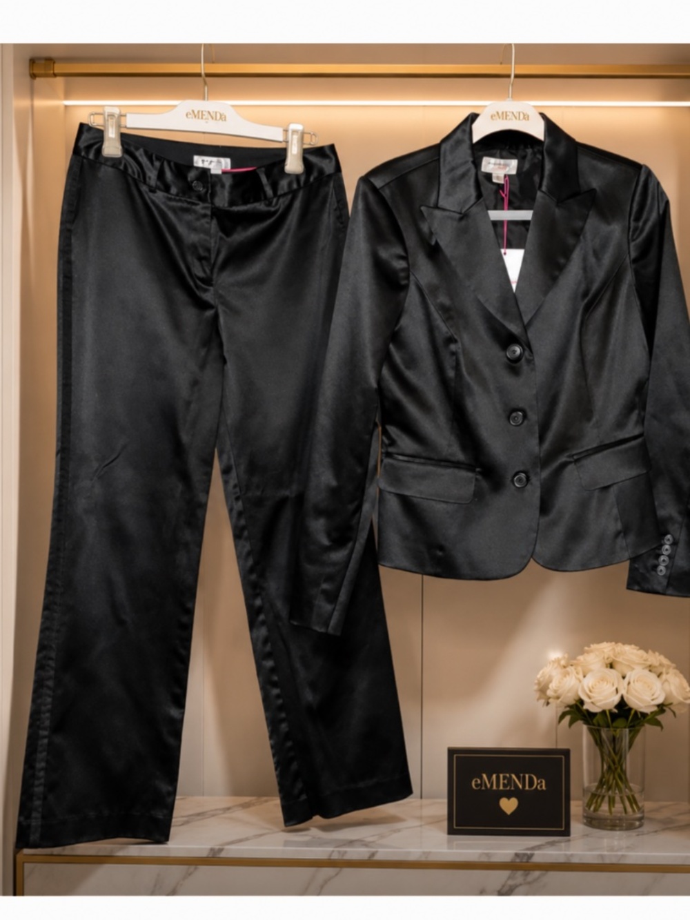 Isaac Mizrahi New York Black Satin Suit - Picture 2 of 14